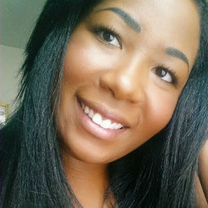 Meet your Posher, Monique